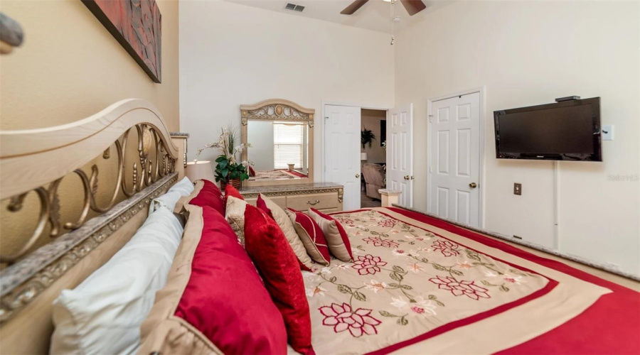 KISSIMMEE, Florida 34747, 4 Bedrooms Bedrooms, ,3 BathroomsBathrooms,Residential,For Sale,FAN PALM,MFRO6279649