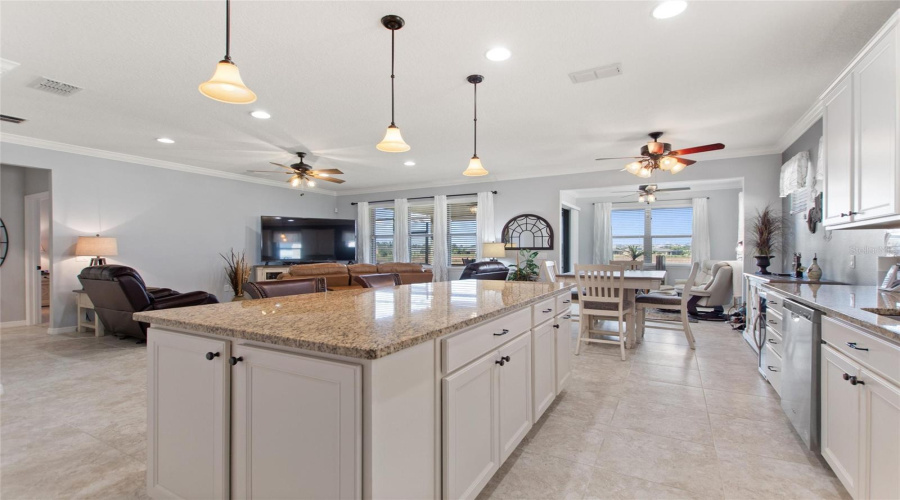 DAVENPORT, Florida 33837, 2 Bedrooms Bedrooms, ,2 BathroomsBathrooms,Residential,For Sale,TOLDEDO,0,MFRTB8349174