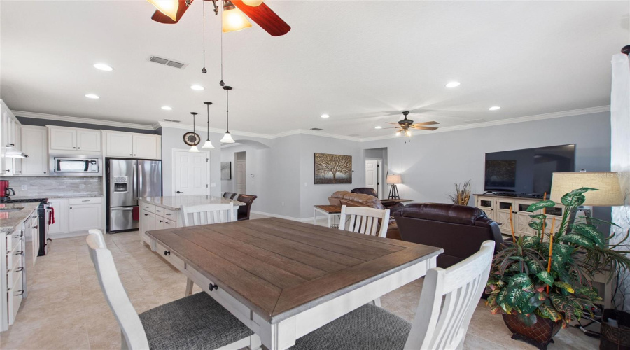 DAVENPORT, Florida 33837, 2 Bedrooms Bedrooms, ,2 BathroomsBathrooms,Residential,For Sale,TOLDEDO,0,MFRTB8349174