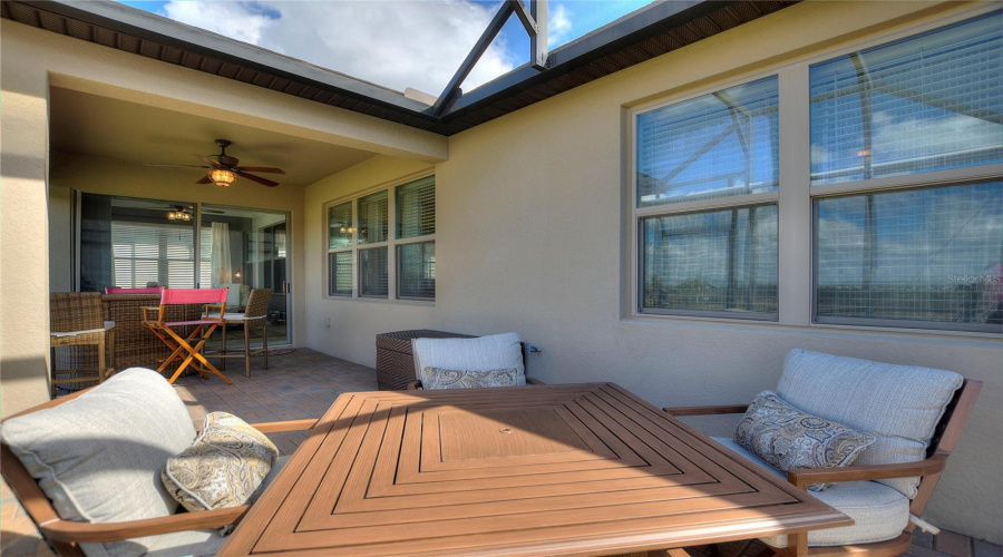 DAVENPORT, Florida 33837, 2 Bedrooms Bedrooms, ,2 BathroomsBathrooms,Residential,For Sale,TOLDEDO,0,MFRTB8349174