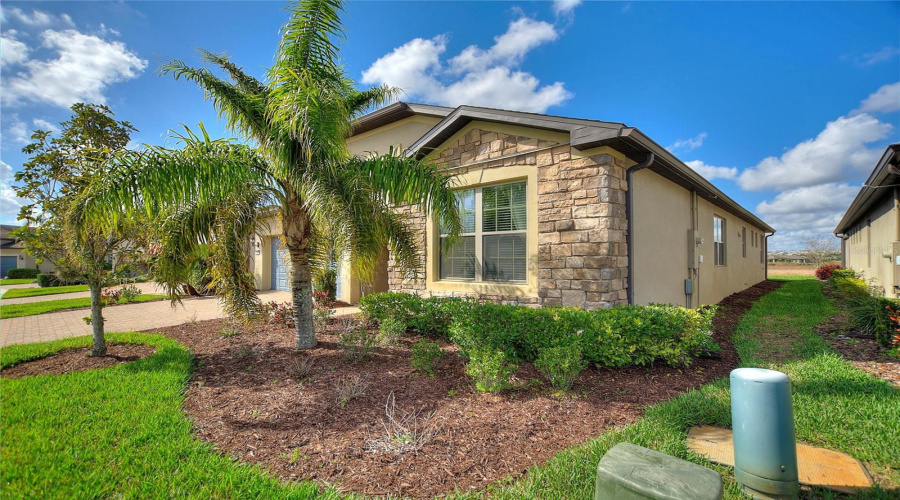 DAVENPORT, Florida 33837, 2 Bedrooms Bedrooms, ,2 BathroomsBathrooms,Residential,For Sale,TOLDEDO,0,MFRTB8349174