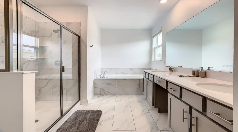 KISSIMMEE, Florida 34746, 6 Bedrooms Bedrooms, ,5 BathroomsBathrooms,Residential,For Sale,PROTAGONIST,0,MFRO6280720