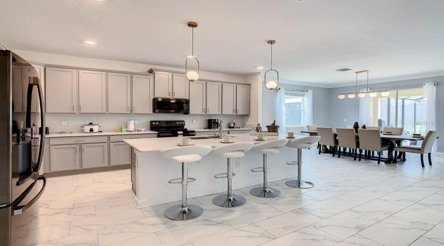 KISSIMMEE, Florida 34746, 6 Bedrooms Bedrooms, ,5 BathroomsBathrooms,Residential,For Sale,PROTAGONIST,0,MFRO6280720