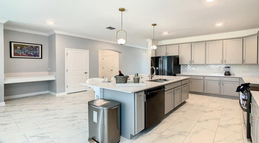 KISSIMMEE, Florida 34746, 6 Bedrooms Bedrooms, ,5 BathroomsBathrooms,Residential,For Sale,PROTAGONIST,0,MFRO6280720