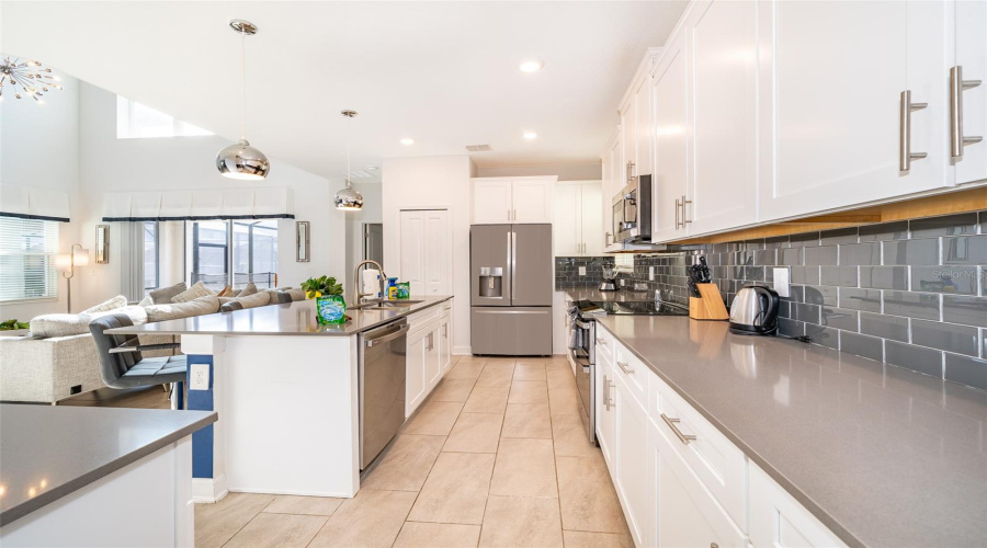 KISSIMMEE, Florida 34746, 5 Bedrooms Bedrooms, ,5 BathroomsBathrooms,Residential,For Sale,RHYME,0,MFRO6280643