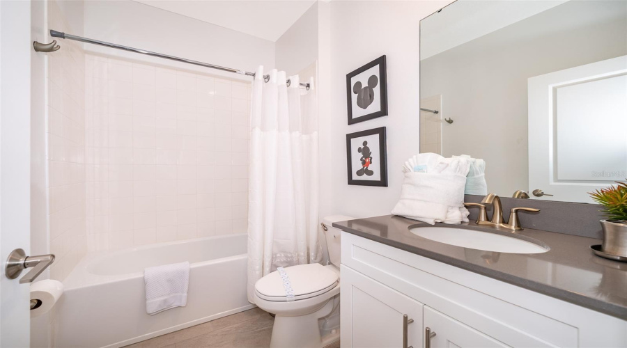KISSIMMEE, Florida 34746, 5 Bedrooms Bedrooms, ,5 BathroomsBathrooms,Residential,For Sale,RHYME,0,MFRO6280643