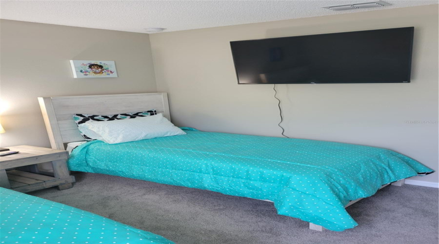 KISSIMMEE, Florida 34746, 4 Bedrooms Bedrooms, ,3 BathroomsBathrooms,Residential,For Sale,SEASONS,0,MFRTB8350317