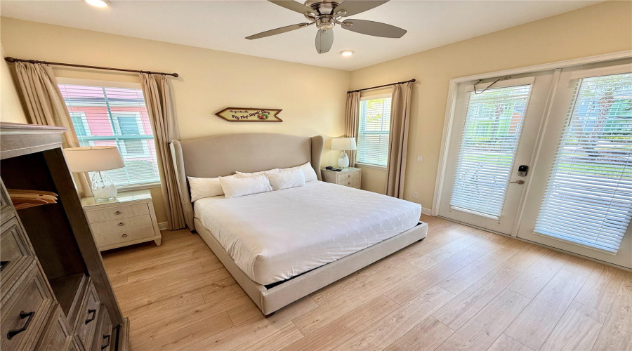 KISSIMMEE, Florida 34747, 4 Bedrooms Bedrooms, ,3 BathroomsBathrooms,Residential,For Sale,LATITUDE,0,MFRO6275413