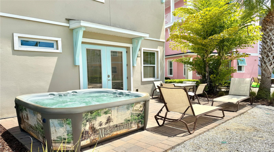 KISSIMMEE, Florida 34747, 4 Bedrooms Bedrooms, ,3 BathroomsBathrooms,Residential,For Sale,LATITUDE,0,MFRO6275413