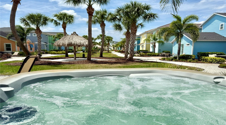 KISSIMMEE, Florida 34747, 4 Bedrooms Bedrooms, ,3 BathroomsBathrooms,Residential,For Sale,LATITUDE,0,MFRO6275413