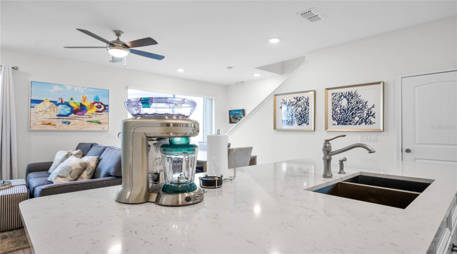 KISSIMMEE, Florida 34747, 4 Bedrooms Bedrooms, ,3 BathroomsBathrooms,Residential,For Sale,COCONUT,0,MFRO6280794