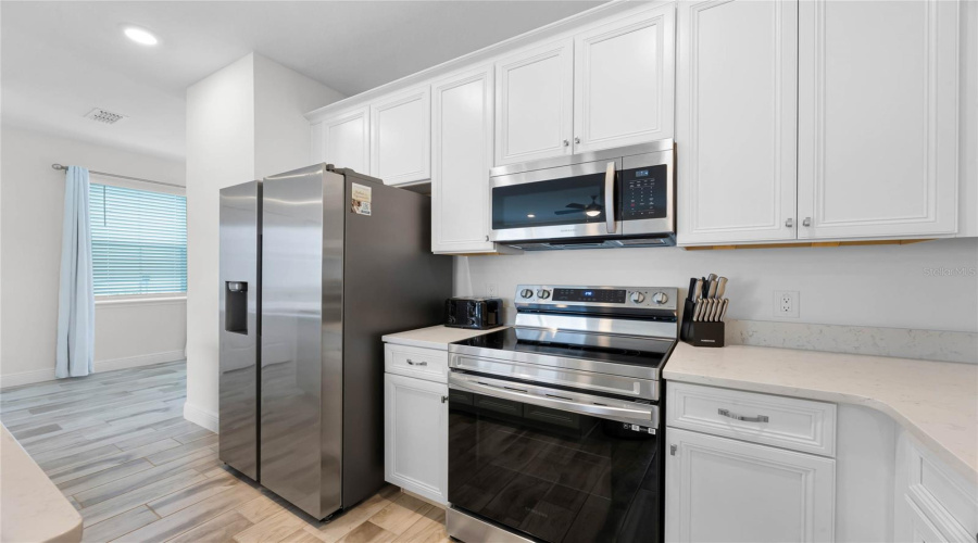 KISSIMMEE, Florida 34747, 4 Bedrooms Bedrooms, ,3 BathroomsBathrooms,Residential,For Sale,COCONUT,0,MFRO6280794