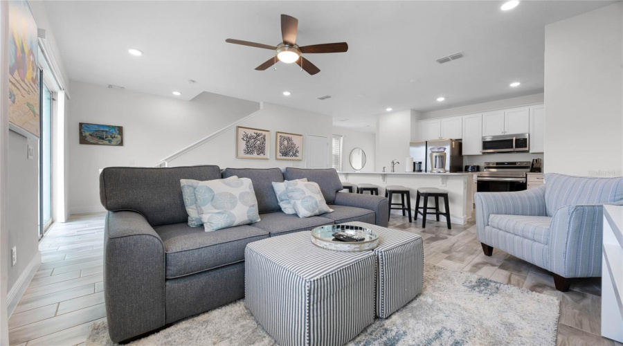 KISSIMMEE, Florida 34747, 4 Bedrooms Bedrooms, ,3 BathroomsBathrooms,Residential,For Sale,COCONUT,0,MFRO6280794