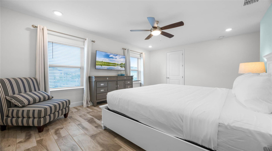 KISSIMMEE, Florida 34747, 4 Bedrooms Bedrooms, ,3 BathroomsBathrooms,Residential,For Sale,COCONUT,0,MFRO6280794