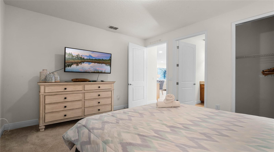 KISSIMMEE, Florida 34747, 8 Bedrooms Bedrooms, ,7 BathroomsBathrooms,Residential,For Sale,PENDANT,0,MFRS5120062