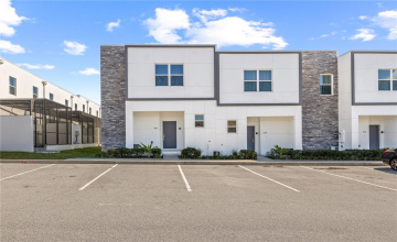 DAVENPORT, Florida 33896, 5 Bedrooms Bedrooms, ,4 BathroomsBathrooms,Residential,For Sale,TRIKOMO,MFRO6281040