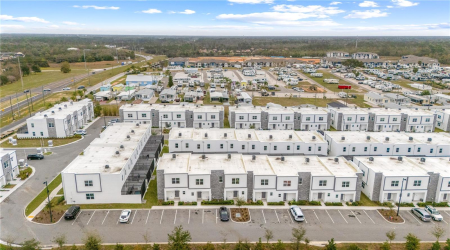 DAVENPORT, Florida 33896, 5 Bedrooms Bedrooms, ,4 BathroomsBathrooms,Residential,For Sale,TRIKOMO,MFRO6281040