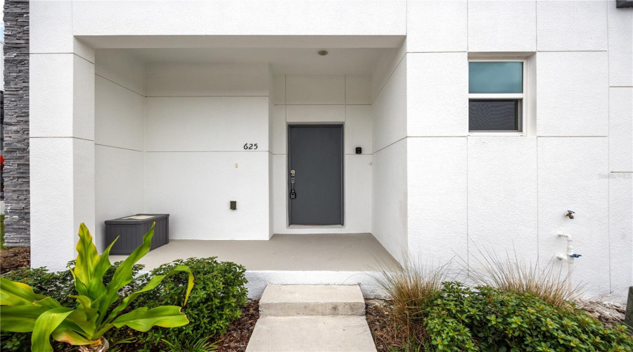 DAVENPORT, Florida 33896, 5 Bedrooms Bedrooms, ,4 BathroomsBathrooms,Residential,For Sale,TRIKOMO,MFRO6281040