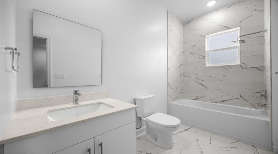 DAVENPORT, Florida 33896, 5 Bedrooms Bedrooms, ,4 BathroomsBathrooms,Residential,For Sale,TRIKOMO,MFRO6281040