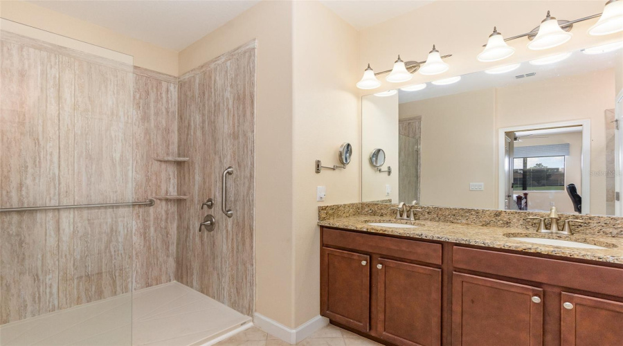 Davenport, Florida 33896, 2 Bedrooms Bedrooms, ,2 Bathroomsbathrooms,Residential,For Sale,Azalea Sands,Mfrtb8351184