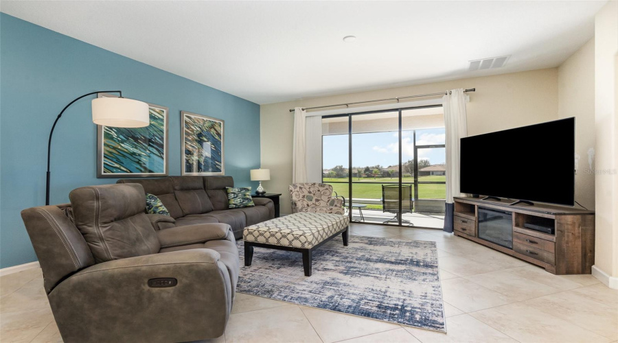 Davenport, Florida 33896, 2 Bedrooms Bedrooms, ,2 Bathroomsbathrooms,Residential,For Sale,Azalea Sands,Mfrtb8351184