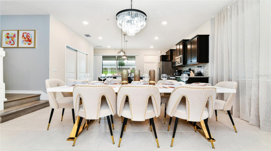 DAVENPORT, Florida 33897, 5 Bedrooms Bedrooms, ,5 BathroomsBathrooms,Residential,For Sale,LILAC,0,MFRO6281528