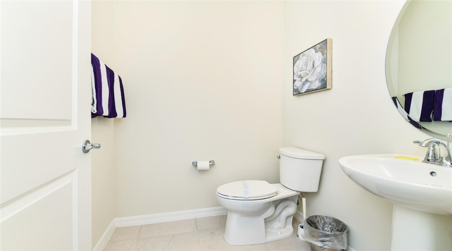 DAVENPORT, Florida 33897, 5 Bedrooms Bedrooms, ,5 BathroomsBathrooms,Residential,For Sale,LILAC,0,MFRO6281528