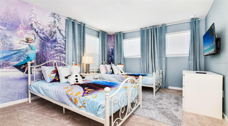 DAVENPORT, Florida 33897, 5 Bedrooms Bedrooms, ,5 BathroomsBathrooms,Residential,For Sale,LILAC,0,MFRO6281528