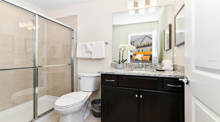 DAVENPORT, Florida 33897, 5 Bedrooms Bedrooms, ,5 BathroomsBathrooms,Residential,For Sale,LILAC,0,MFRO6281528