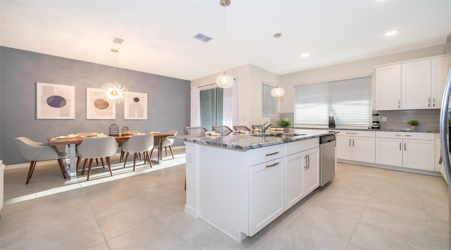 KISSIMMEE, Florida 34747, 4 Bedrooms Bedrooms, ,4 BathroomsBathrooms,Residential,For Sale,TROPICAL PALMS,0,MFRS5120824