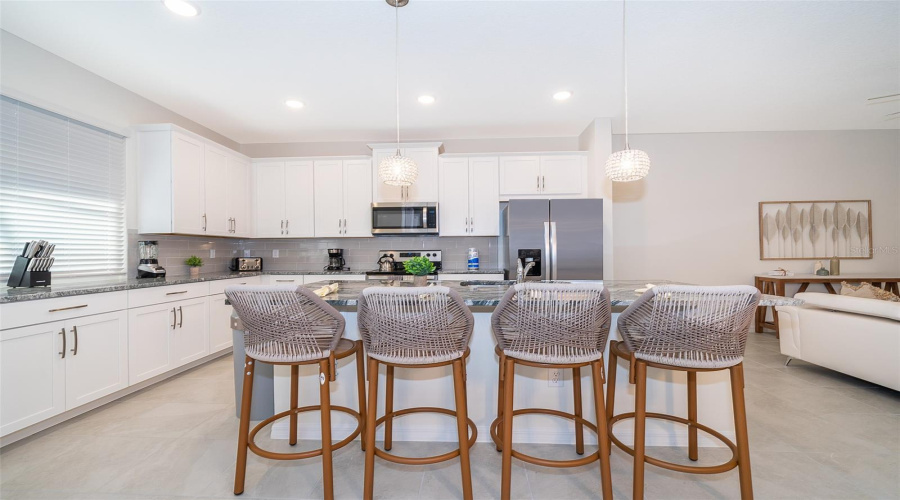 KISSIMMEE, Florida 34747, 4 Bedrooms Bedrooms, ,4 BathroomsBathrooms,Residential,For Sale,TROPICAL PALMS,0,MFRS5120824
