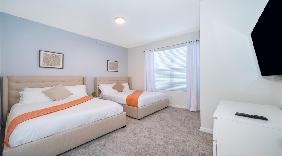KISSIMMEE, Florida 34747, 4 Bedrooms Bedrooms, ,4 BathroomsBathrooms,Residential,For Sale,TROPICAL PALMS,0,MFRS5120824