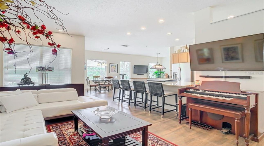 KISSIMMEE, Florida 34746, 4 Bedrooms Bedrooms, ,2 BathroomsBathrooms,Residential,For Sale,THE OAKS,MFRO6281585