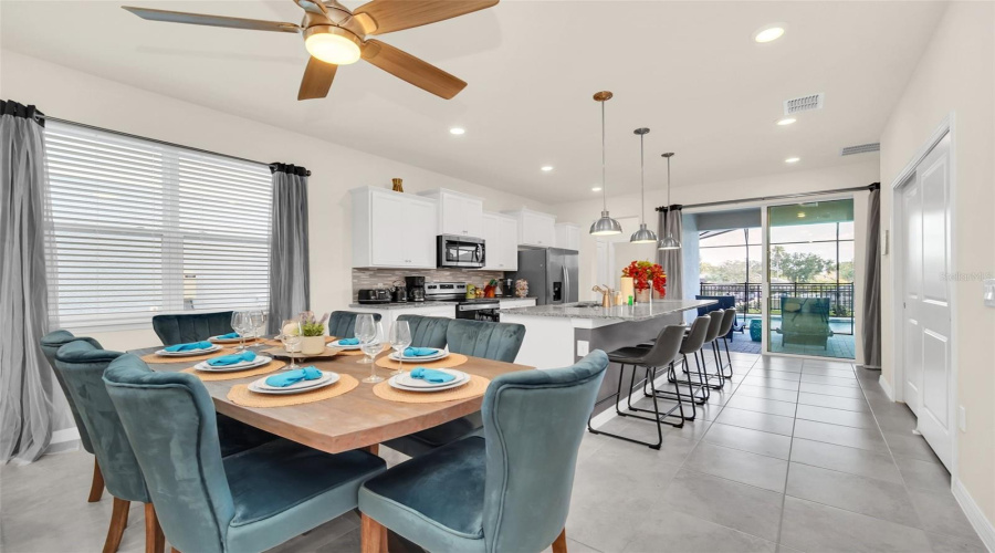 DAVENPORT, Florida 33897, 5 Bedrooms Bedrooms, ,5 BathroomsBathrooms,Residential,For Sale,LANA,0,MFRO6280673