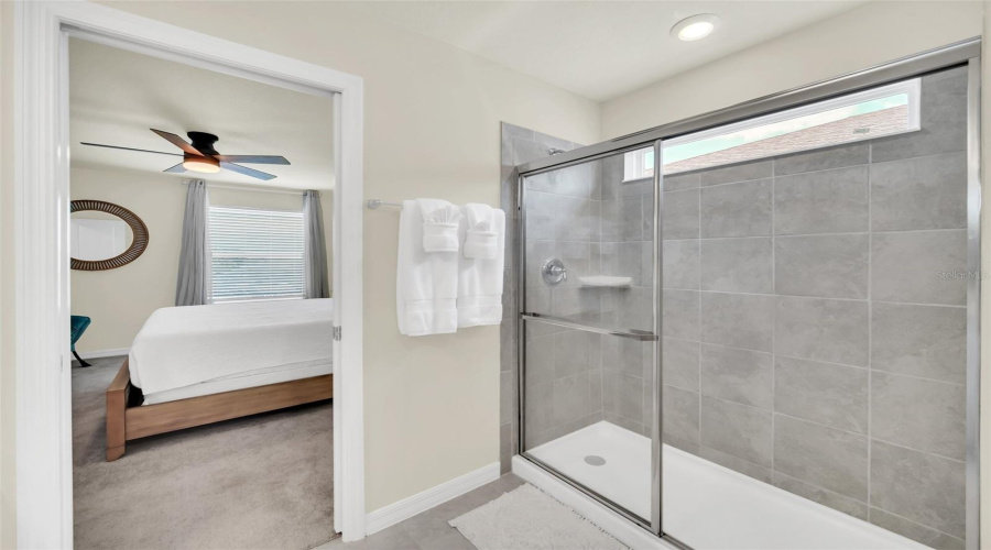 DAVENPORT, Florida 33897, 5 Bedrooms Bedrooms, ,5 BathroomsBathrooms,Residential,For Sale,LANA,0,MFRO6280673