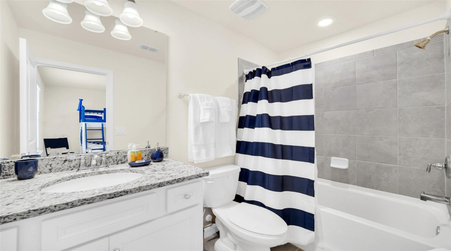 DAVENPORT, Florida 33897, 5 Bedrooms Bedrooms, ,5 BathroomsBathrooms,Residential,For Sale,LANA,0,MFRO6280673