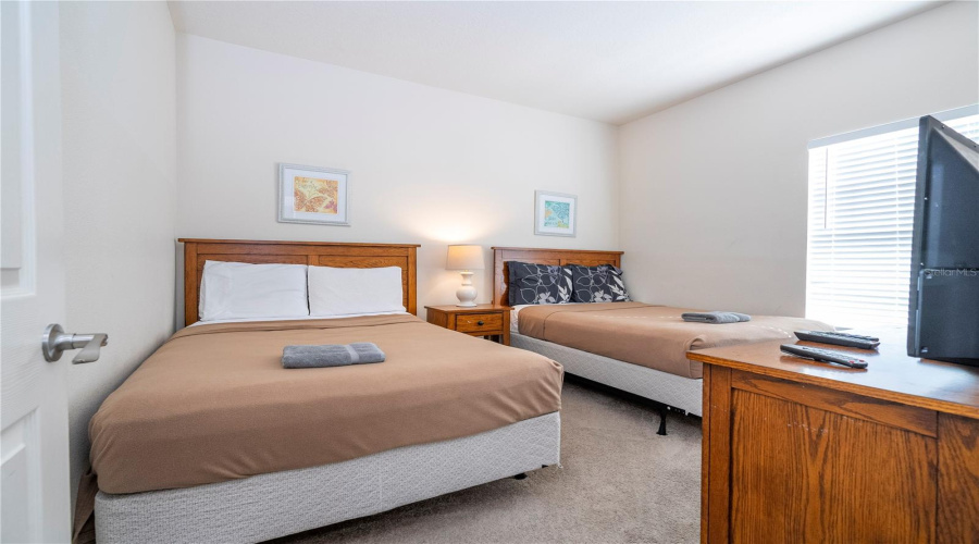 KISSIMMEE, Florida 34746, 4 Bedrooms Bedrooms, ,3 BathroomsBathrooms,Residential,For Sale,DIPLOMAT,0,MFRO6281547