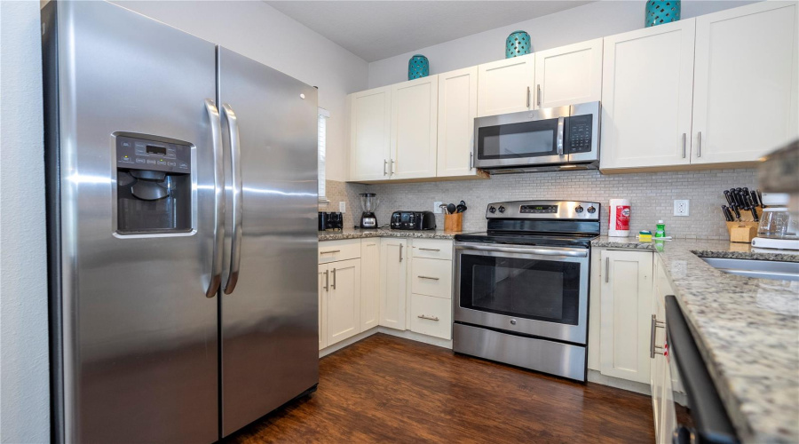 KISSIMMEE, Florida 34746, 4 Bedrooms Bedrooms, ,3 BathroomsBathrooms,Residential,For Sale,DIPLOMAT,0,MFRO6281547
