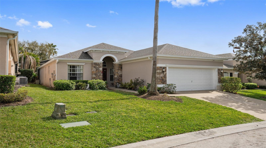 Davenport, Florida 33897, 4 Bedrooms Bedrooms, ,3 Bathroomsbathrooms,Residential,For Sale,Seneca,Mfrp4933754