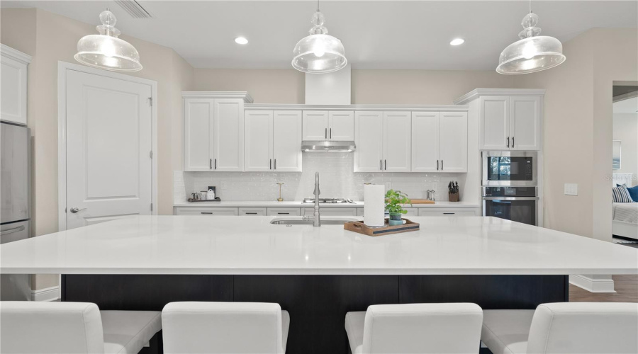 Kitchen Island - Quartz