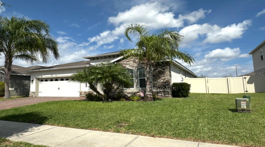 Davenport, Florida 33837, 4 Bedrooms Bedrooms, ,3 Bathroomsbathrooms,Residential,For Sale,Summer Squall,Mfrg5093062