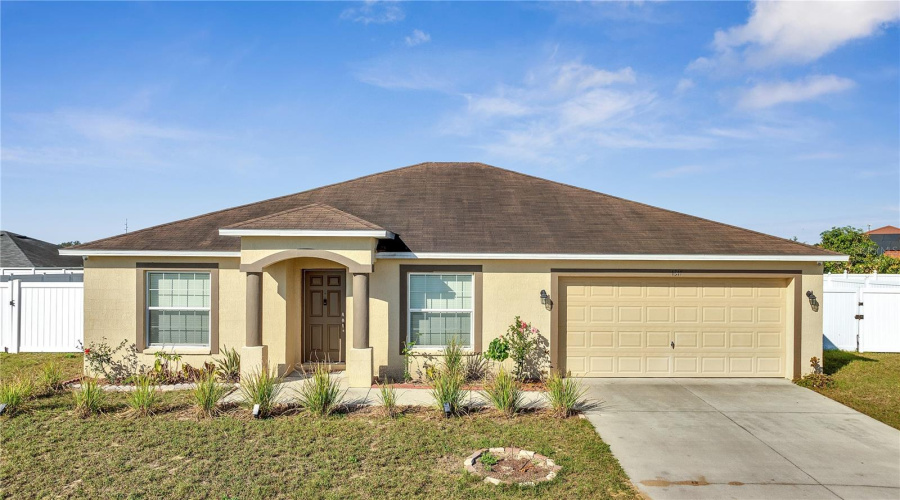 Davenport, Florida 33837, 4 Bedrooms Bedrooms, ,2 Bathroomsbathrooms,Residential,For Sale,Conch Key,Mfro6275754