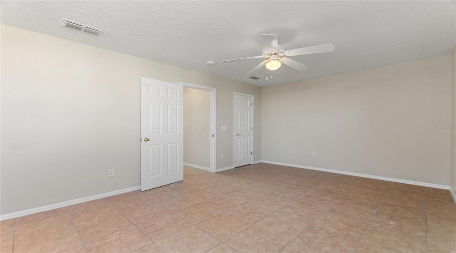 Davenport, Florida 33897, 4 Bedrooms Bedrooms, ,3 Bathroomsbathrooms,Residential,For Sale,Washington Palm,Mfro6282023