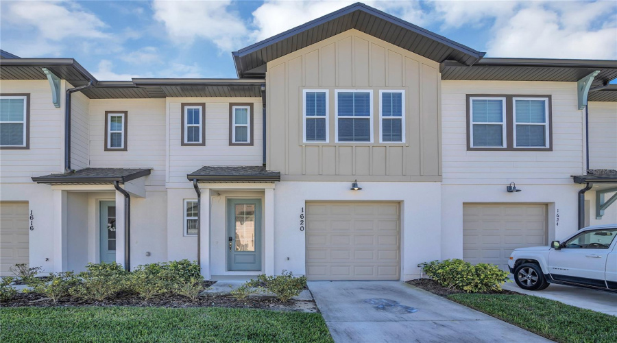 Davenport, Florida 33896, 3 Bedrooms Bedrooms, ,2 Bathroomsbathrooms,Residential,For Sale,Pelican,Mfro6282263