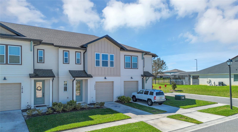 Davenport, Florida 33896, 3 Bedrooms Bedrooms, ,2 Bathroomsbathrooms,Residential,For Sale,Pelican,Mfro6282263