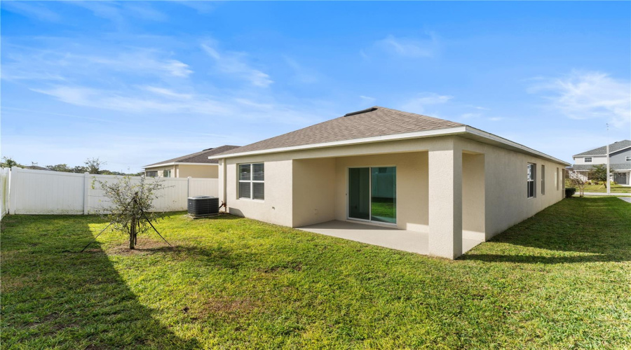 Davenport, Florida 33837, 3 Bedrooms Bedrooms, ,2 Bathroomsbathrooms,Residential,For Sale,Lily,Mfrs5120744