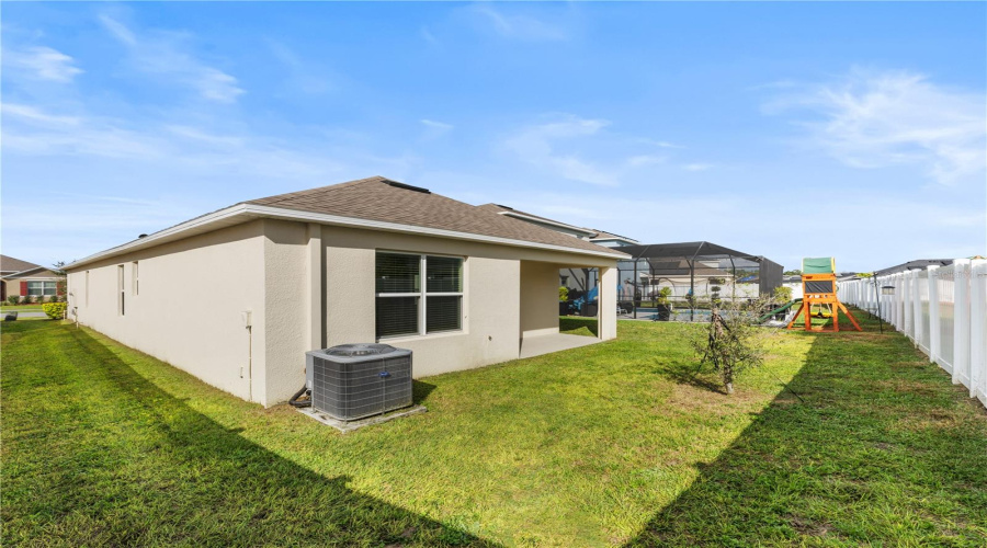 Davenport, Florida 33837, 3 Bedrooms Bedrooms, ,2 Bathroomsbathrooms,Residential,For Sale,Lily,Mfrs5120744