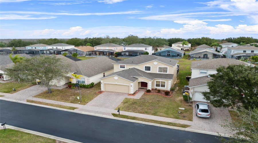 Davenport, Florida 33897, 5 Bedrooms Bedrooms, ,3 Bathroomsbathrooms,Residential,For Sale,Lancaster,Mfrs5118149