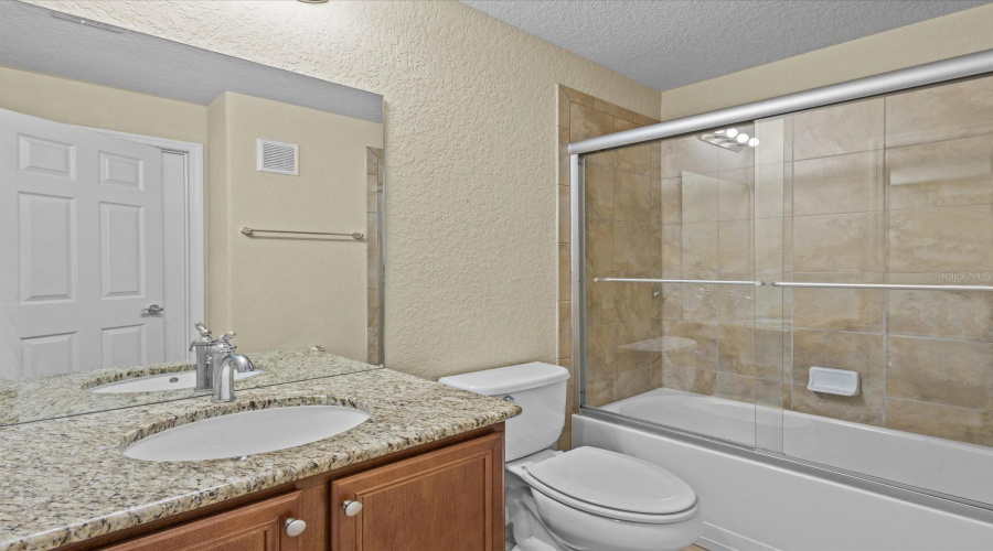 Davenport, Florida 33896, 2 Bedrooms Bedrooms, ,2 Bathroomsbathrooms,Residential,For Sale,Bella Rose Ct,Mfro6282780