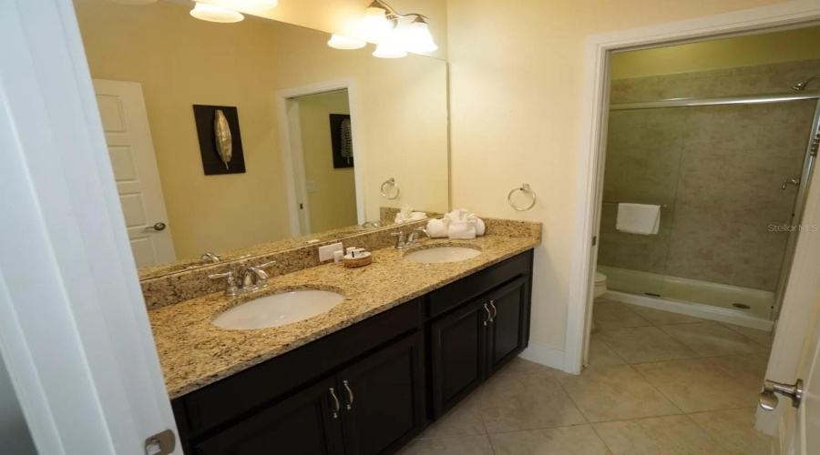 Davenport, Florida 33896, 4 Bedrooms Bedrooms, ,4 Bathroomsbathrooms,Residential,For Sale,Captiva,Mfro6281955